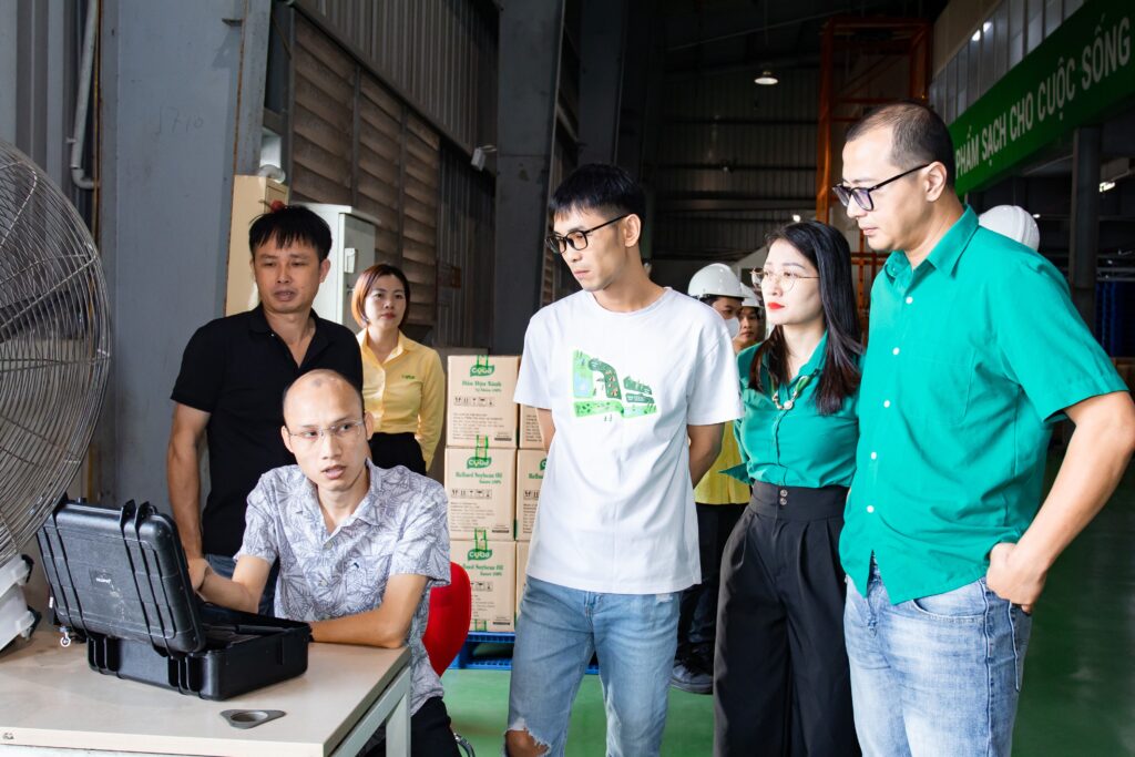 ekip connect media quay tai kho hang nha may dau an coba
